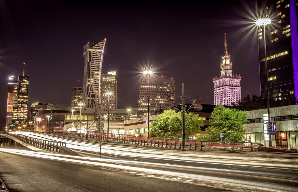 Taras widokowy PKiN znów otwarty - centrum Warszawy wieżowce 