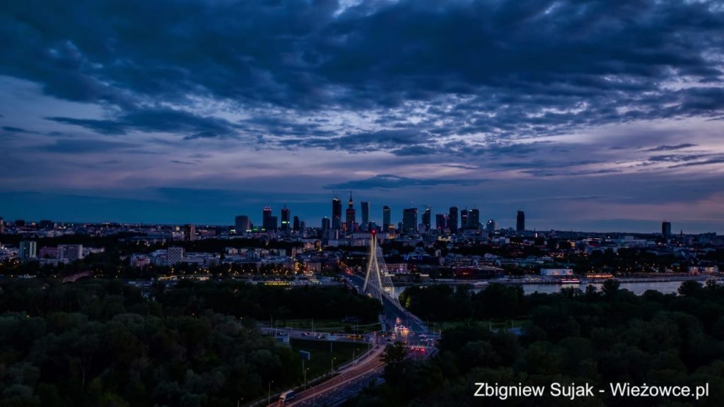 Warszawa nocą