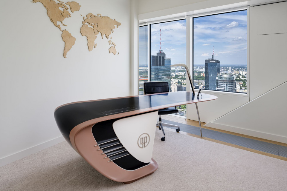 Luksus na Złotej 44