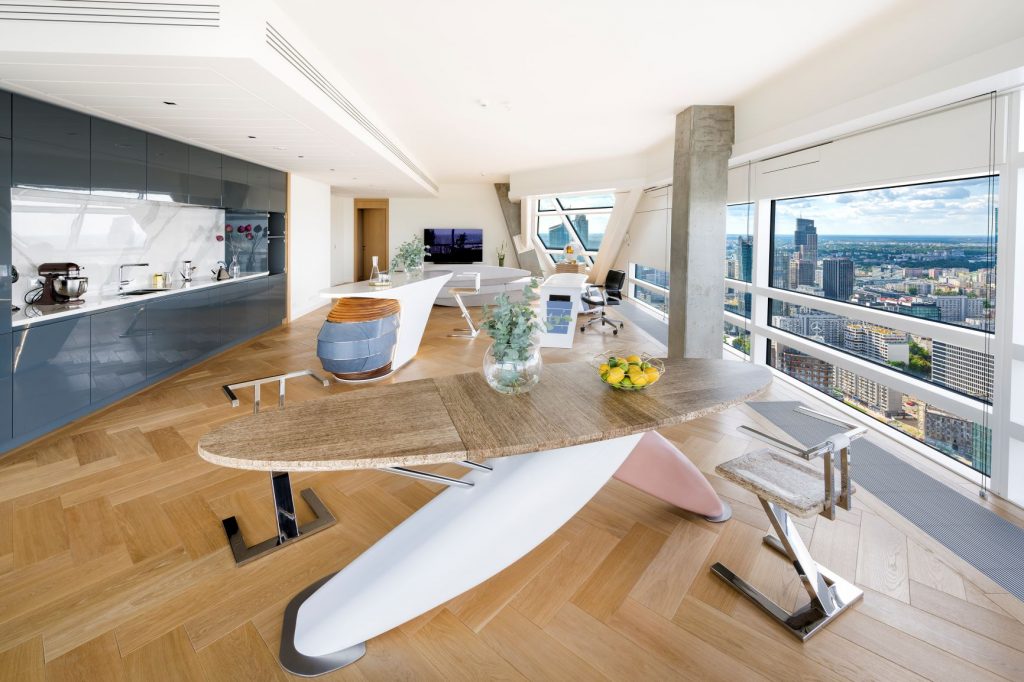 Luksus na Złotej 44