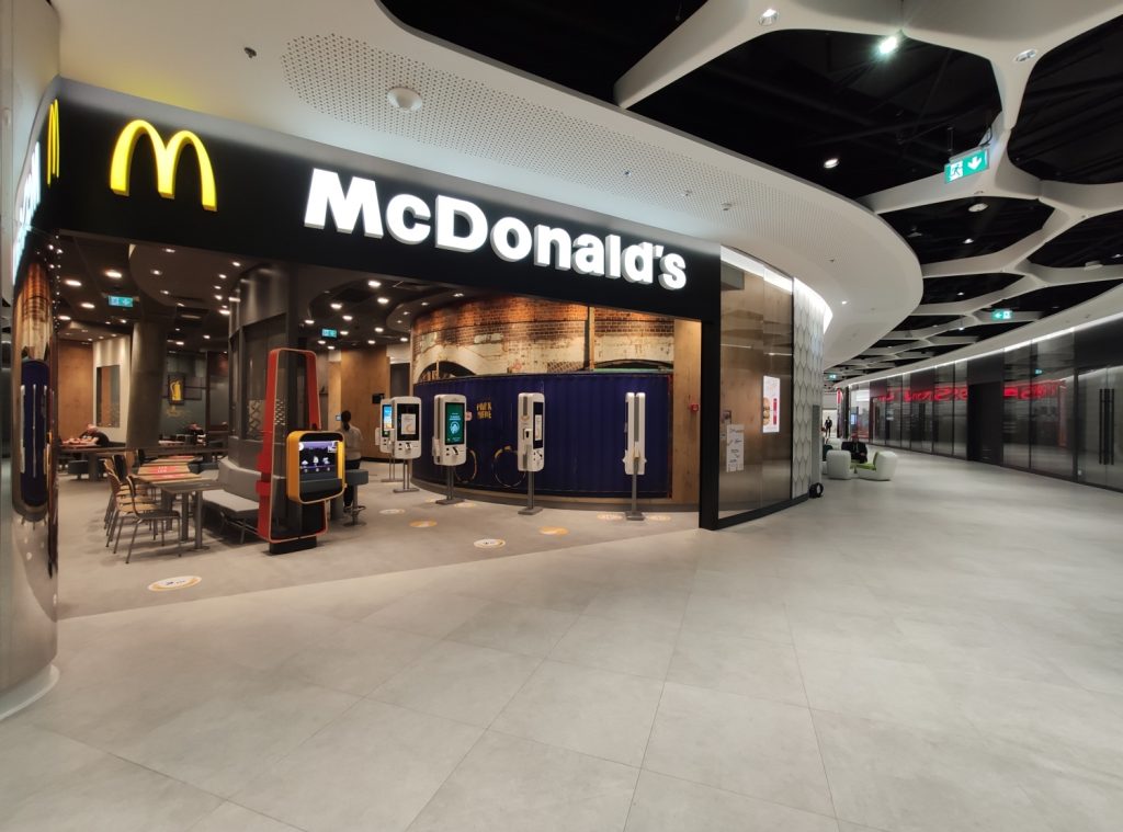 Pasaż, zakupy w The Warsaw HUB