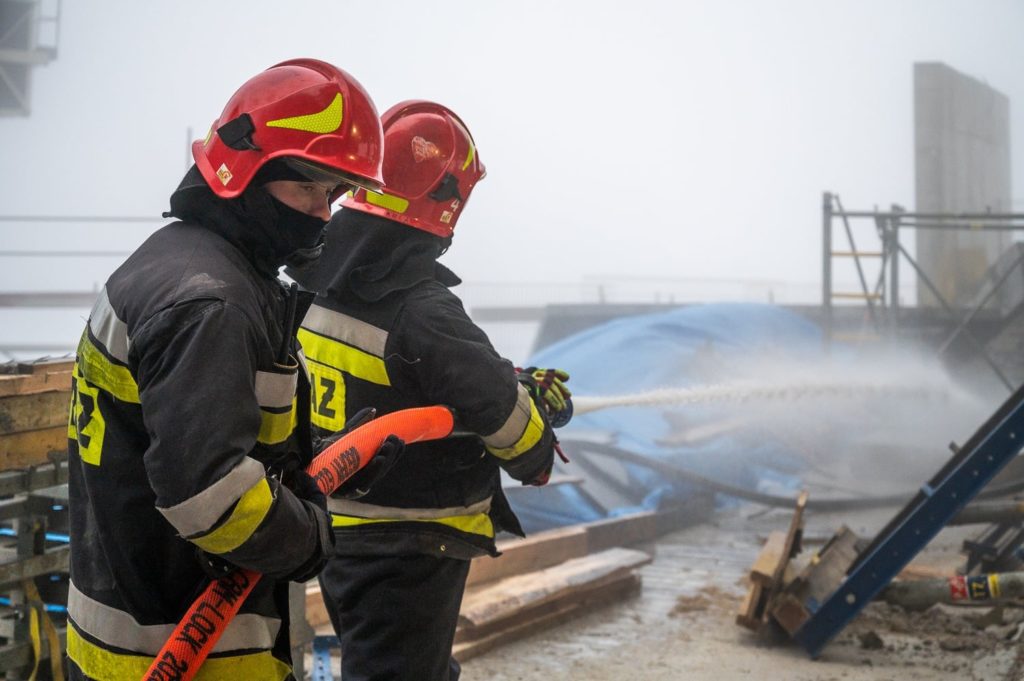 Strażacy na Varso Tower