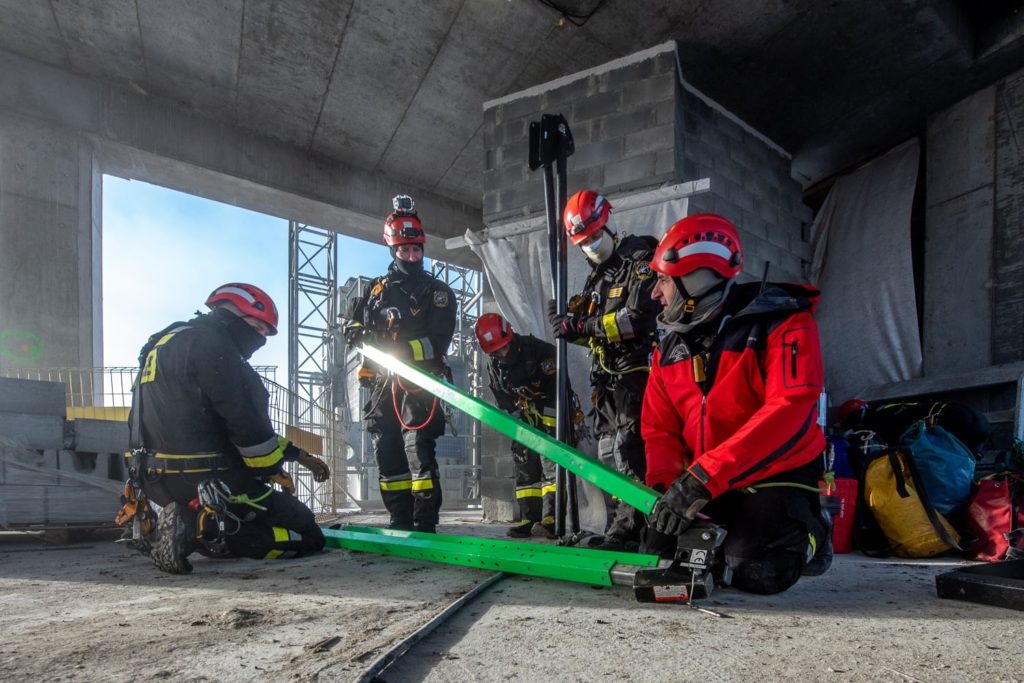 Strażacy na Varso Tower