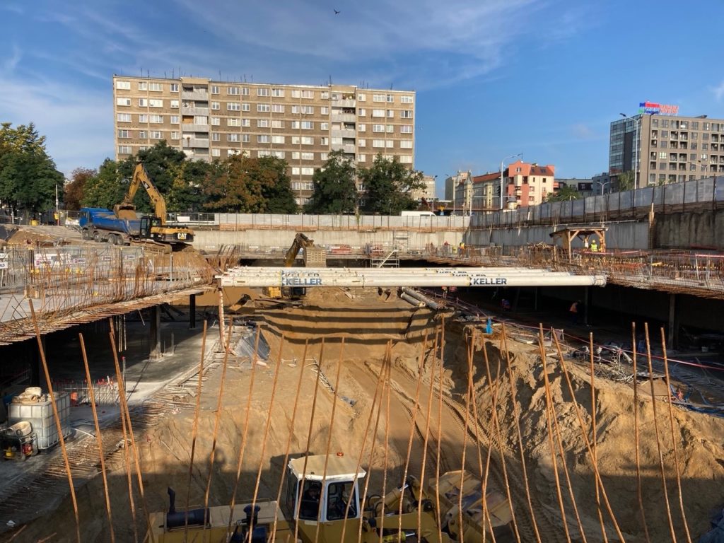 Wrocław, Infinity, postęp prac