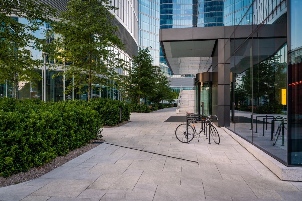 Wejście do wieżowca