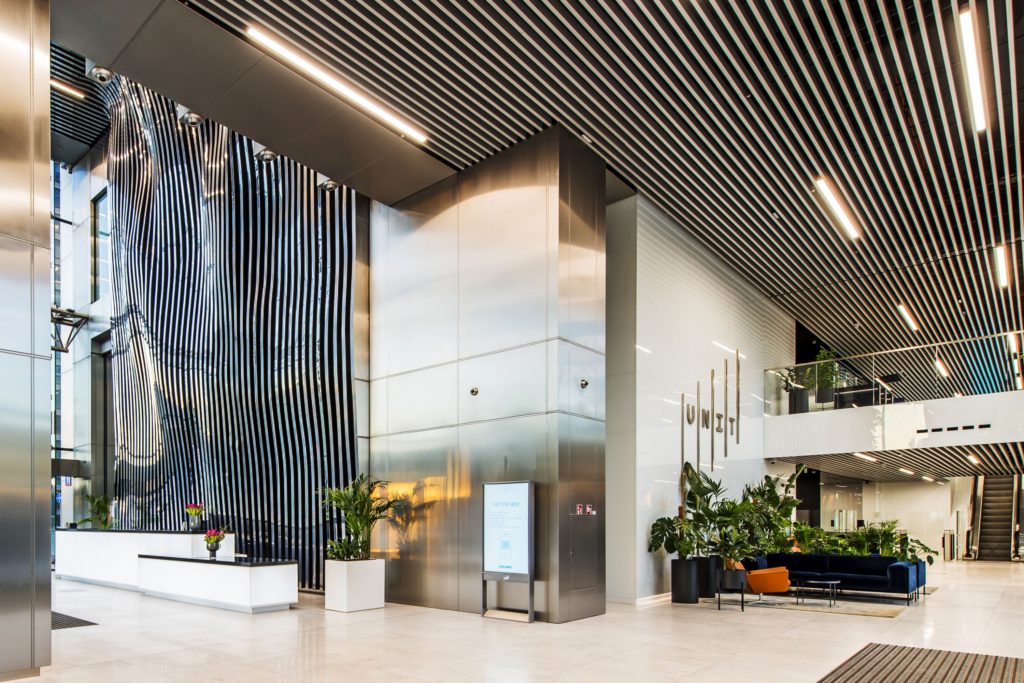 Shopee w Warsaw UNIT