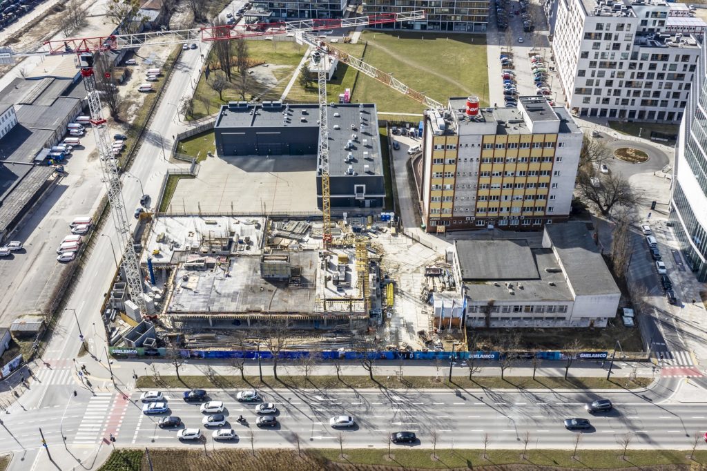 Vibe wychodzi z ziemi. Widok z lotu ptaka.