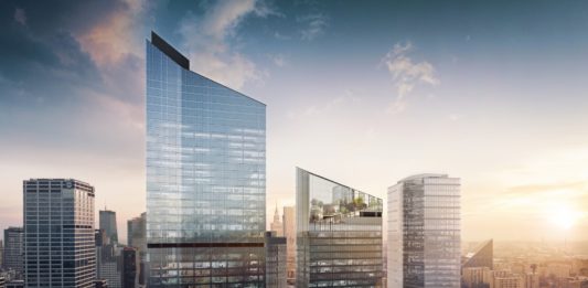 Kompleks Skyliner z nowym wieżowcem obok