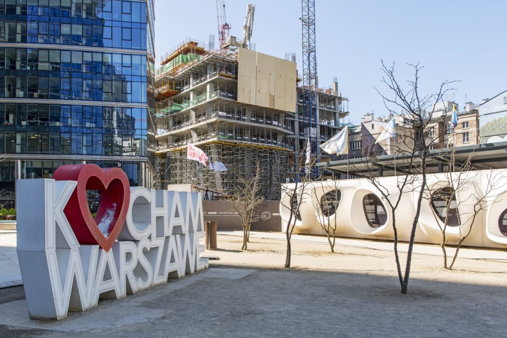 Wieżowiec The Bridge od Ghelamco przy Placu Europejskim wystrzelił w górę