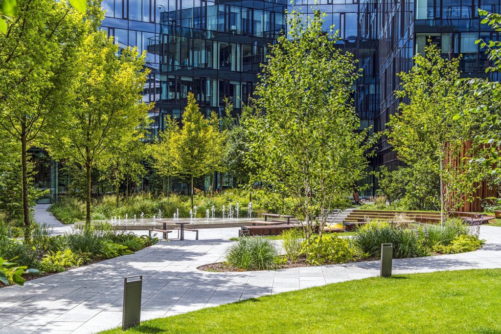 Kampus biurowy Forest wśród najpiękniejszych ogrodów Warszawy
