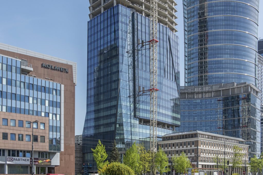 The Bridge w budowie