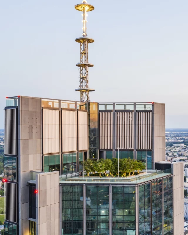 Highline Warsaw coraz bliżej otwarcia. Pierwsze spojrzenie na nową atrakcję Warszawy